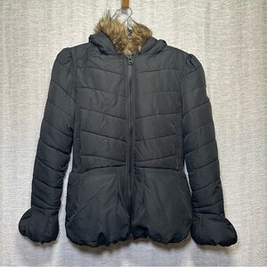 Chiara Forthi Milano Women's Black Puffer Jacket with Faux Fur Trim 40